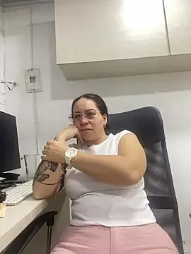 Snapshot of nurse_desi_sexlove chatting on February 7, 2026, 4:37 pm nurse desi sexlove online show from February 7, 2026, 4:37 pm