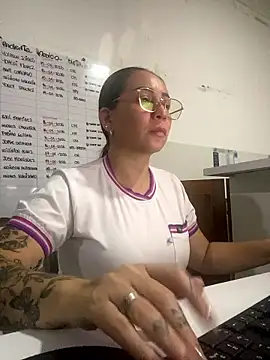 Snapshot of nurse_desi_sexlove chatting on January 17, 2026, 1:42 am nurse desi sexlove online show from January 17, 2026, 1:42 am