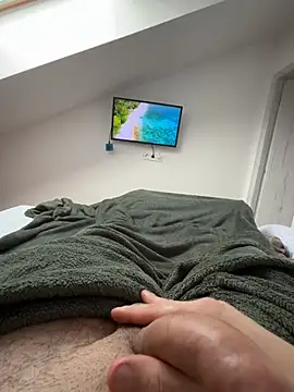 Nemadokmeg1111 online show from January 4, 2025, 9:10 am