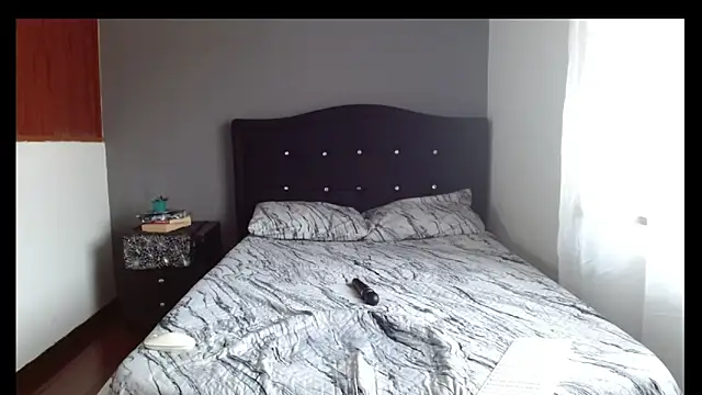 Emilia 1995 online show from March 11, 2026, 1:38 pm