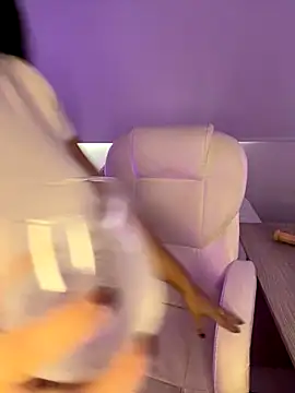 nyna 1 online show from December 14, 2025, 10:15 pm