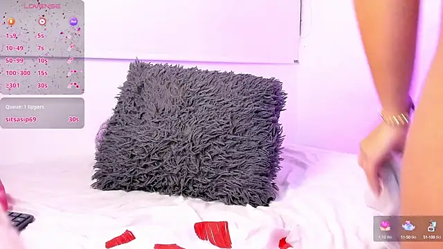 Snapshot of nyna_1 chatting on February 14, 2025, 2:50 am nyna 1 online show from February 14, 2025, 2:50 am