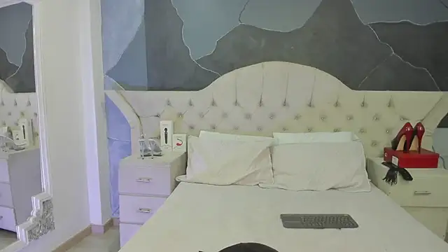 AmberGreyy  online show from March 9, 2025, 12:42 pm