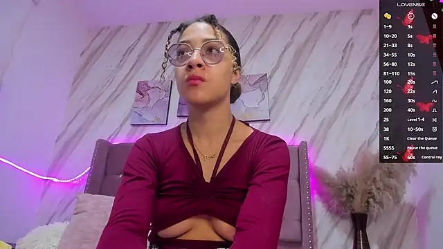 Hanna Corne online show from December 19, 2024, 11:50 am