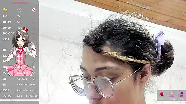 Hanna Corne online show from December 12, 2024, 5:48 pm