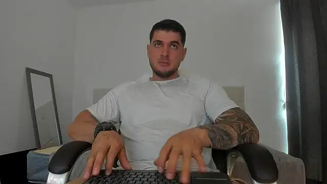 Teilor Creed online show from October 14, 2025, 7:47 pm