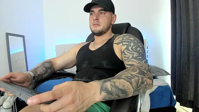 Teilor Creed online show from December 14, 2025, 6:24 pm