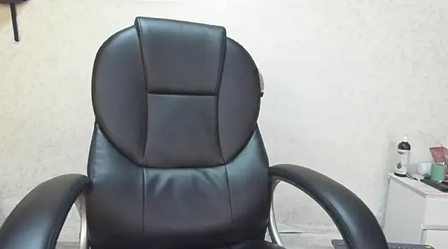 Snapshot of Teilor_Creed chatting on January 13, 2025, 9:31 pm Teilor Creed online show from January 13, 2025, 9:31 pm