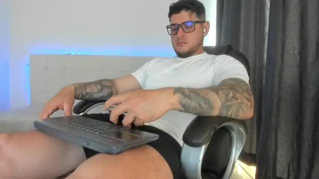 Teilor Creed online show from March 24, 2026, 7:25 pm