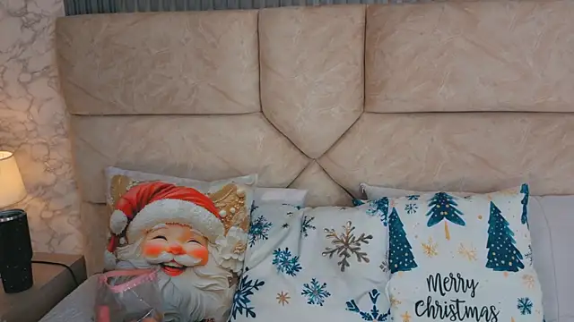 amatista  smith online show from December 18, 2025, 8:01 pm