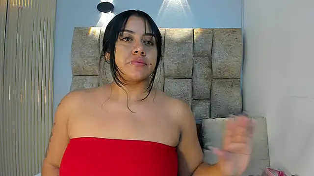 amatista  smith online show from October 26, 2025, 1:55 pm