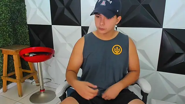 Dani cumboy online show from November 16, 2025, 2:11 pm