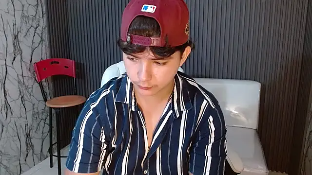 Dani cumboy online show from October 28, 2025, 2:05 pm