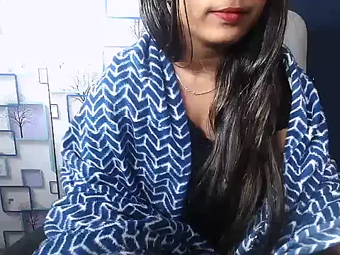 Hot Naina- online show from December 1, 2024, 8:25 pm