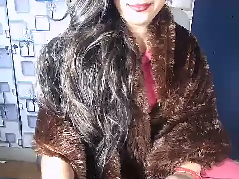 Hot Naina- online show from December 20, 2024, 4:57 pm