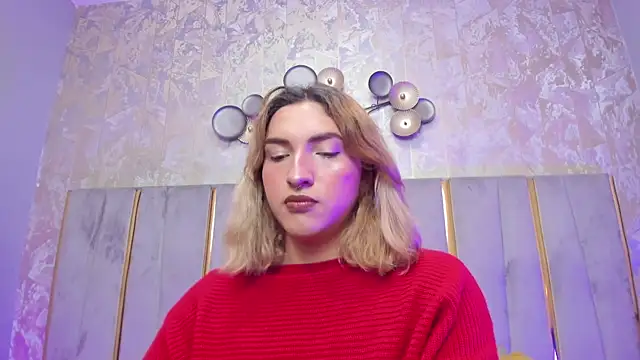 Snapshot of TomLondon_ chatting on November 21, 2025, 3:33 pm TomLondon online show from November 21, 2025, 3:33 pm