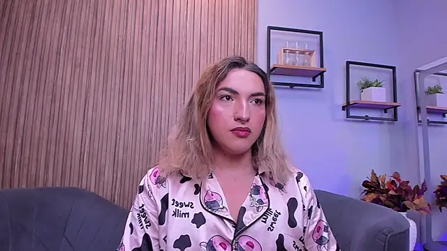 TomLondon  online show from December 20, 2025, 9:34 am