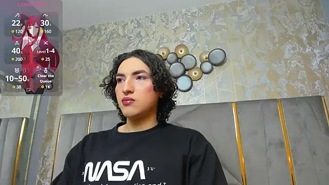 TomLondon  online show from February 25, 2025, 11:32 am