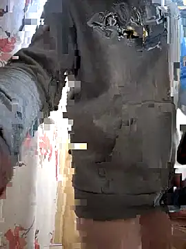 Snapshot of Lilsmokeshow017 chatting on February 17, 2026, 2:14 pm Lilsmokeshow017 online show from February 17, 2026, 2:14 pm