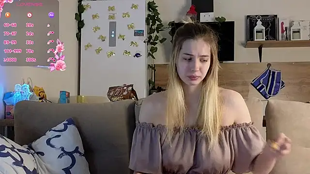 Girl alone home online show from February 27, 2025, 3:15 pm