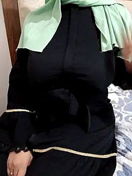 Snapshot of Saakoora chatting on October 6, 2025, 9:43 am Saakoora online show from October 6, 2025, 9:43 am