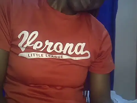 sweet love00 online show from October 11, 2025, 2:51 pm