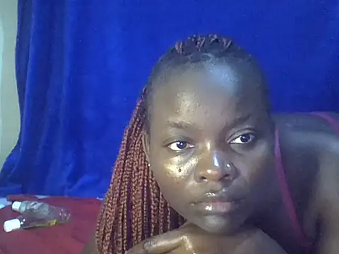 sweet love00 online show from October 10, 2025, 2:07 pm