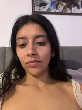 Snapshot of BrittanyDiaz chatting on June 15, 2026, 3:40 am BrittanyDiaz online show from June 15, 2026, 3:40 am