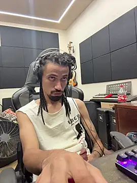 hotcamboy420 online show from February 28, 2026, 7:41 am