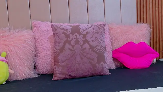 cristal subin69 online show from October 31, 2025, 12:35 pm