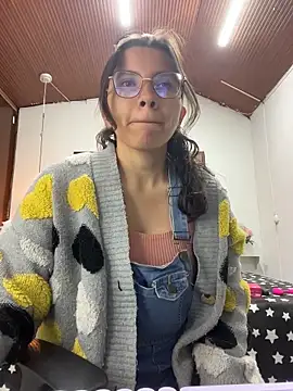 karlamorris  online show from May 29, 2026, 1:28 pm