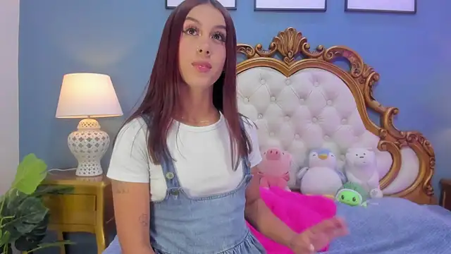 AlanaJones1 online show from October 11, 2025, 4:13 am