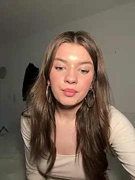 Leasophie online show from March 16, 2025, 2:55 pm