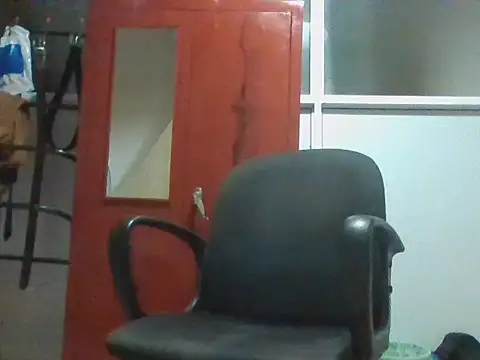 Snapshot of RoccoSL2003 chatting on April 20, 2026, 3:35 pm RoccoSL2003 online show from April 20, 2026, 3:35 pm