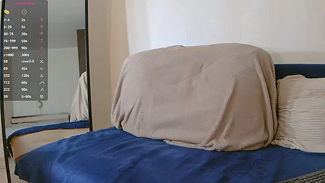 sweetbubble11 online show from March 12, 2026, 11:47 am