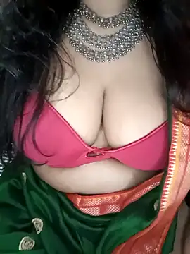 Snapshot of Leo_shreya_888 chatting on February 10, 2026, 7:46 pm Leo shreya 888 online show from February 10, 2026, 7:46 pm