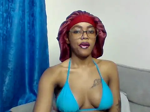 Snapshot of _crystal_princesss chatting on February 4, 2026, 2:50 am crystal princesss online show from February 4, 2026, 2:50 am
