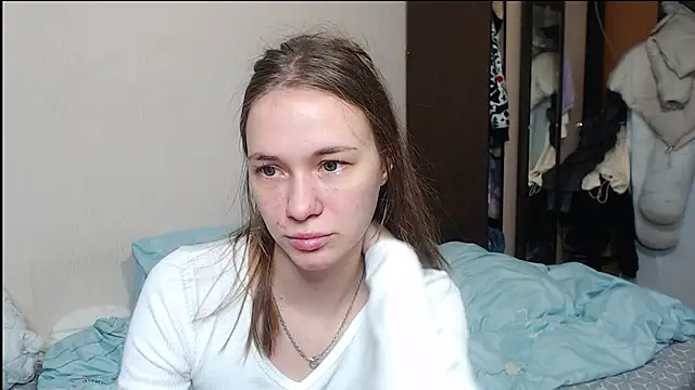leila bambi  online show from February 4, 2025, 12:00 pm