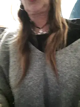 gildamilf online show from October 24, 2025, 7:24 pm