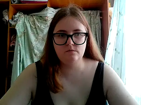 Snapshot of DesireMelissa chatting on June 17, 2026, 5:40 am DesireMelissa online show from June 17, 2026, 5:40 am