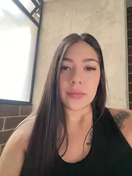 Latina vanessa online show from March 18, 2026, 9:37 pm