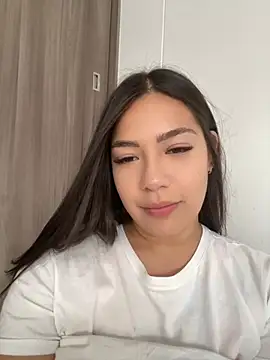 Latina vanessa online show from January 22, 2025, 10:15 pm