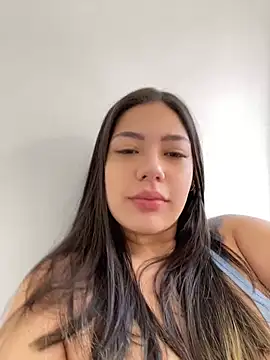 Latina vanessa online show from March 22, 2025, 1:19 pm