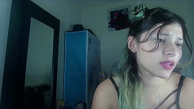 Snapshot of Elith_20 chatting on March 3, 2025, 12:39 pm Elith 20 online show from March 3, 2025, 12:39 pm