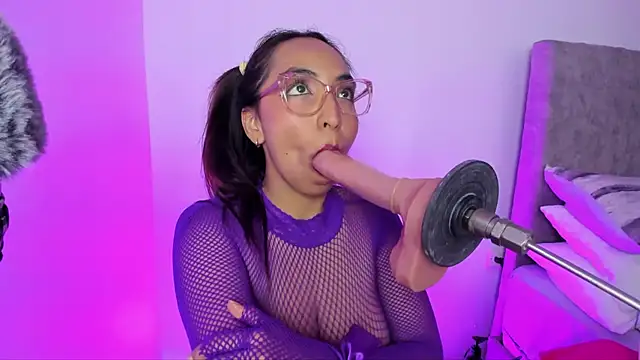 Leticia brownn1 online show from March 24, 2026, 8:09 pm