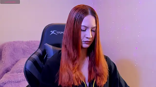 Amypond   online show from October 25, 2025, 10:03 am