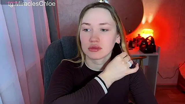 Snapshot of ChloeMillerMeow chatting on June 1, 2026, 10:31 pm ChloeMillerMeow online show from June 1, 2026, 10:31 pm