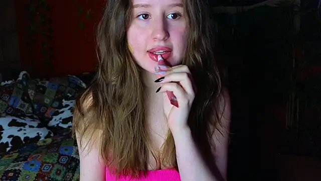 Snapshot of SquirtBabee chatting on April 5, 2026, 4:46 pm SquirtBabee online show from April 5, 2026, 4:46 pm