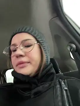 RinaCat online show from December 19, 2025, 5:21 am