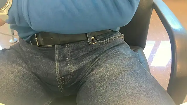 alessandroman2114 online show from February 5, 2026, 11:17 am